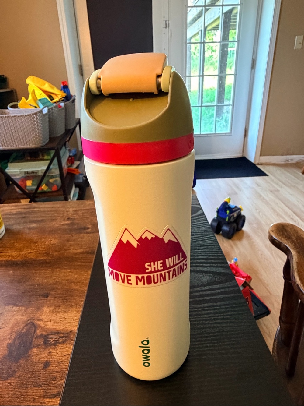 Owalo Insulated Water Bottle - She Will Move Mountains (Cream & Olive)
